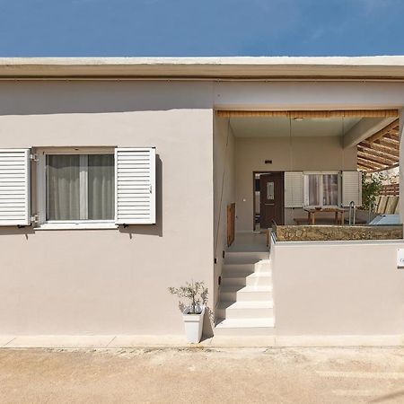 2 Bedroom Villa With Heated Swimming Pool-Spa Whirlpool-Bbq! Melidhónion Dış mekan fotoğraf